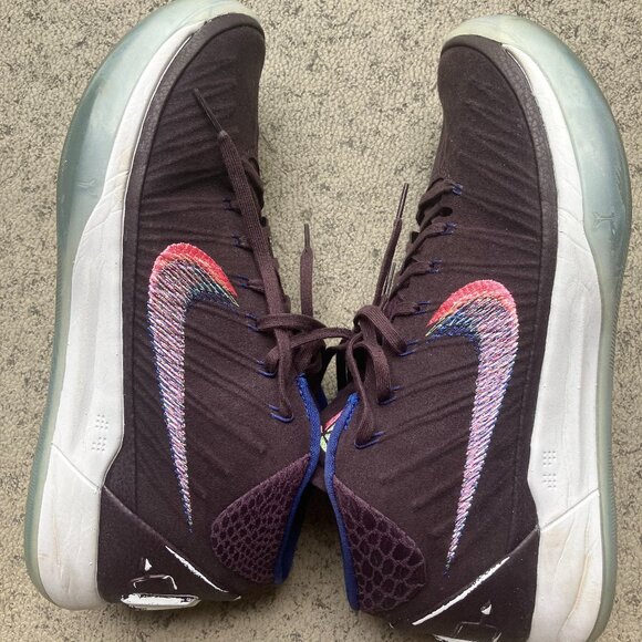 Rarely Used Nike Kobe A.D. Mid Size 10.5 Basketball Shoes - Picture 1 of 4